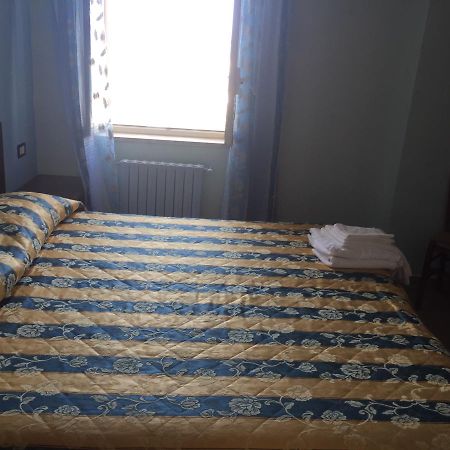 Hotel Il Castello Paola Zewnętrze zdjęcie