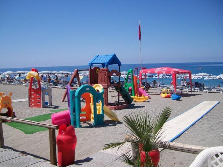 Hotel Il Castello Paola Zewnętrze zdjęcie